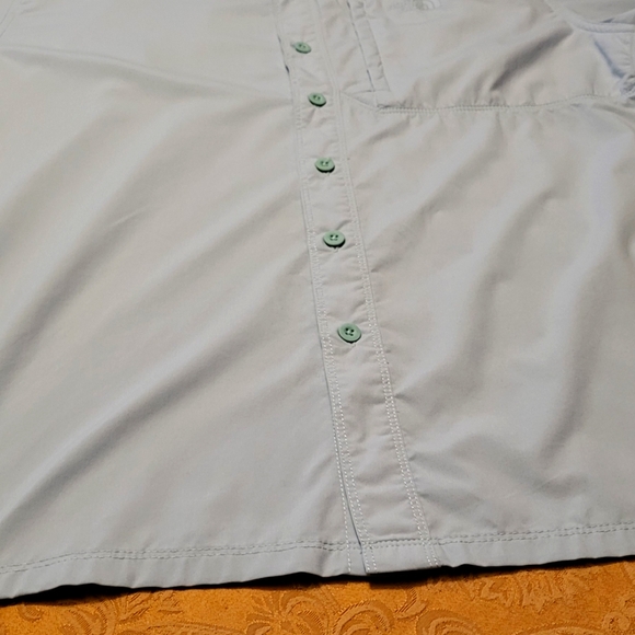 The north face pale blue,  men's short sleeves Casual Shirt ,  size Large - Picture 8 of 8